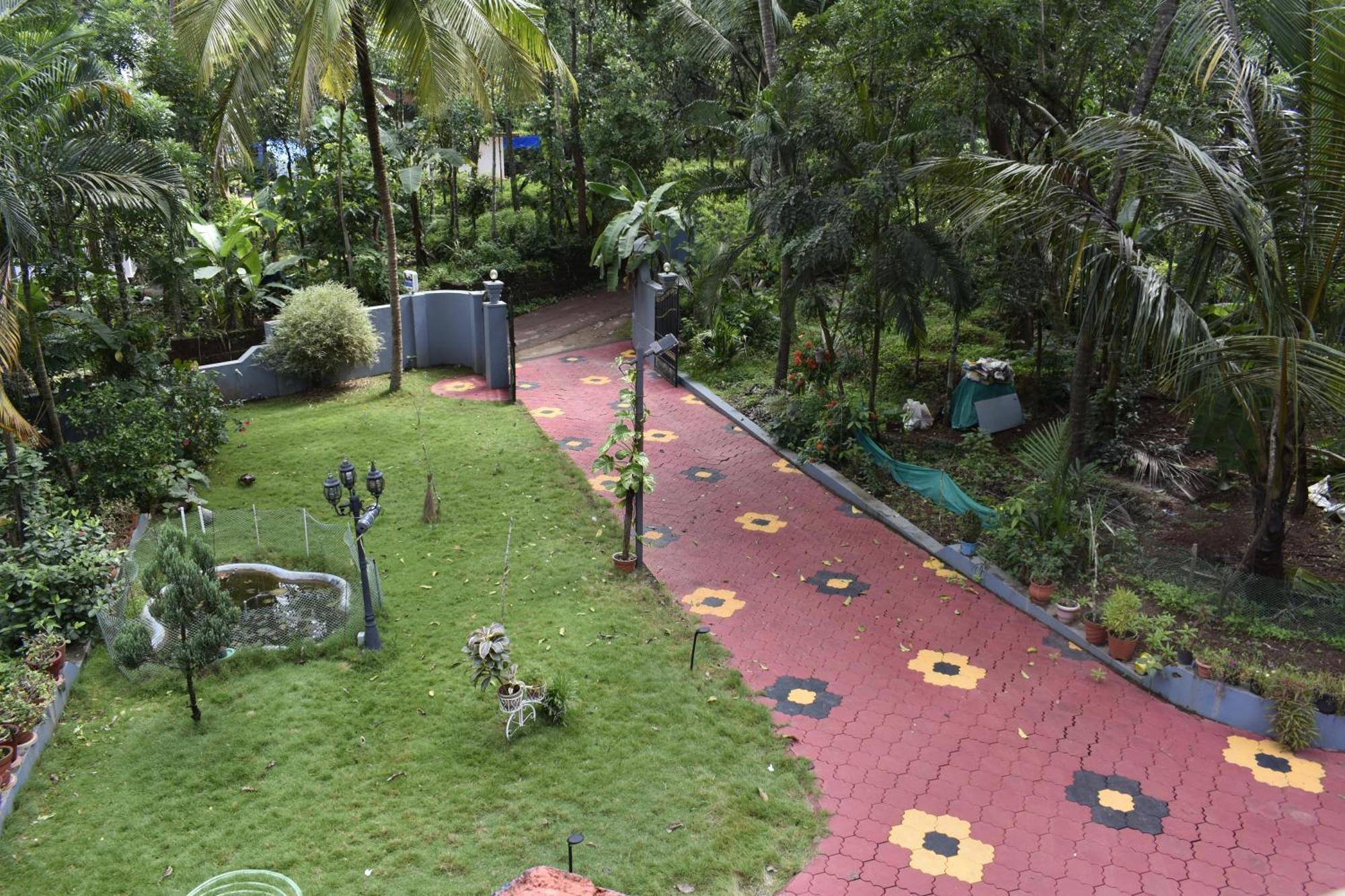 Ben's Villa Kannur ! Exteriör bild
