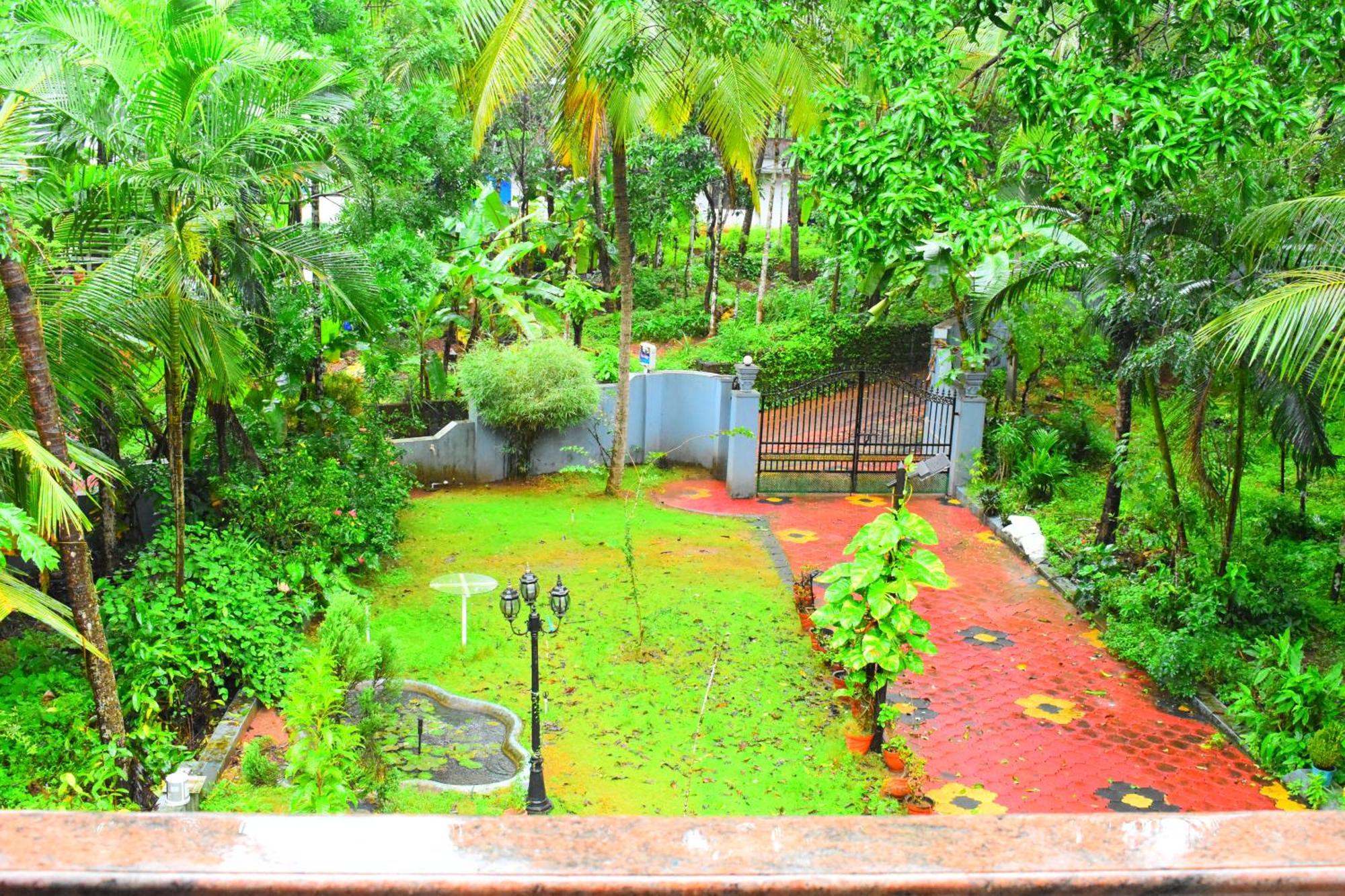 Ben's Villa Kannur ! Exteriör bild